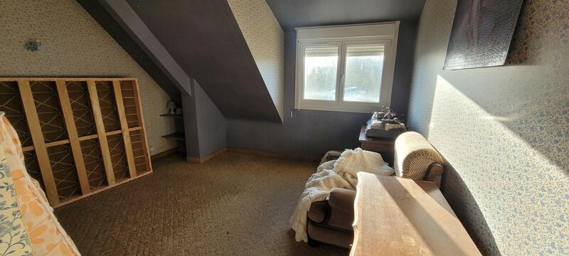 Maison - 143 m² - 8 pièces