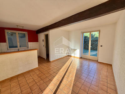 Maison - 96 m² - 4 pièces