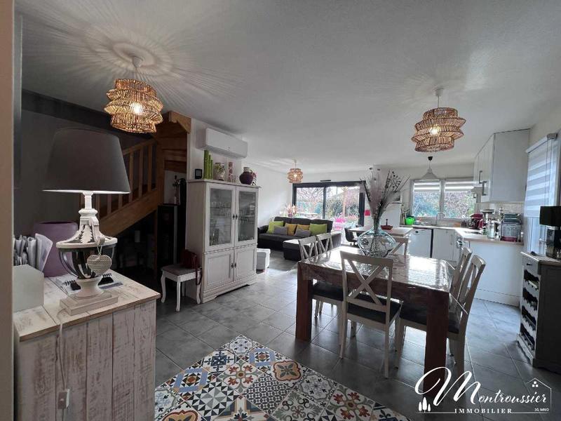 Maison traditionnelle - 100 m² - 4 pièces