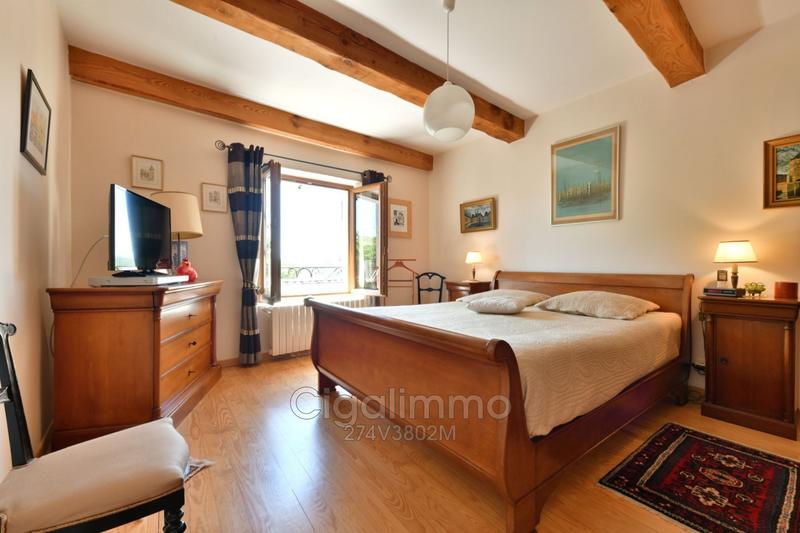 Maison en pierre - 203 m² - 8 pièces