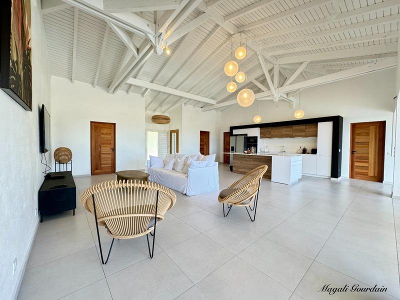 Propriété - 205 m² - 7 pièces