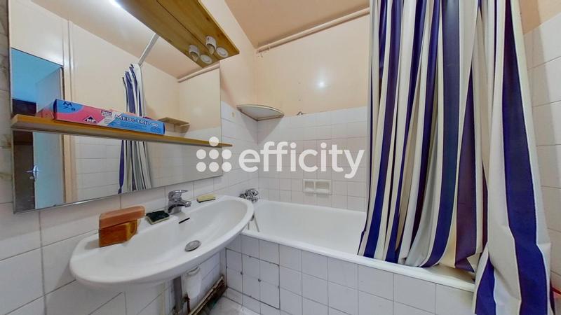 Appartement ancien - 72 m² - 4 pièces