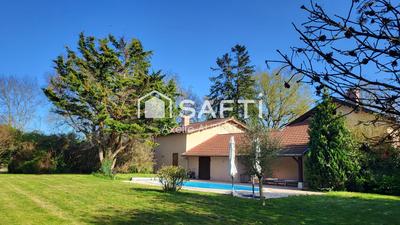 Maison - 401 m² - 14 pièces