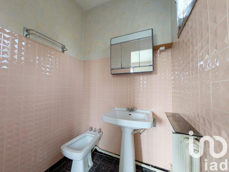 Maison - 212 m² - 8 pièces