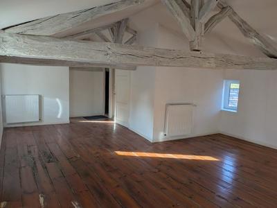 Appartement - 97 m² - 3 pièces