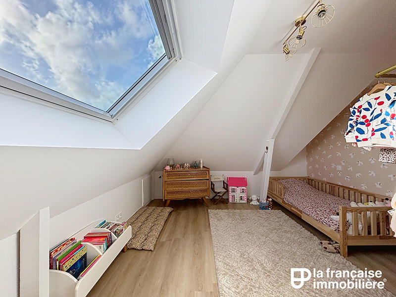 Maison - 90 m² - 5 pièces