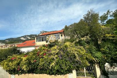 Maison - 65 m² - 3 pièces