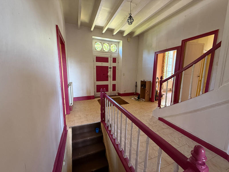 Maison - 387 m² - 12 pièces