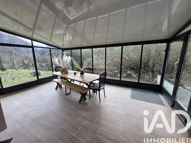 Maison - 186 m² - 6 pièces