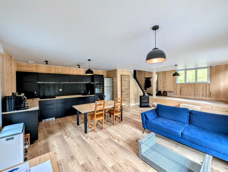 Maison - 98 m² - 4 pièces