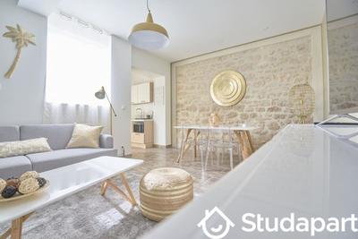 Chambre - 13 m² - 1 pièce