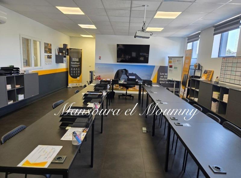 Bureau - 700 m² - 6 pièces