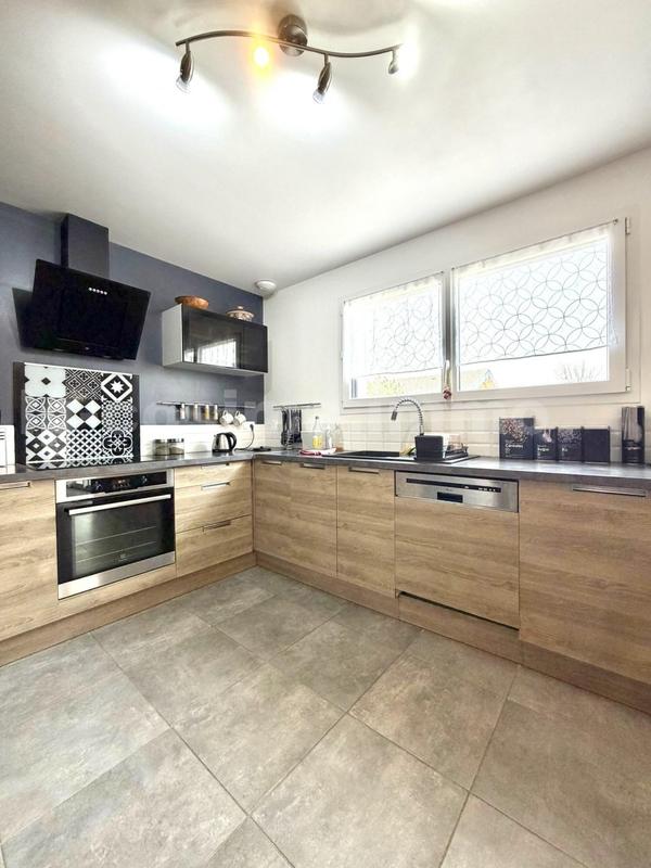 Villa - 165 m² - 6 pièces