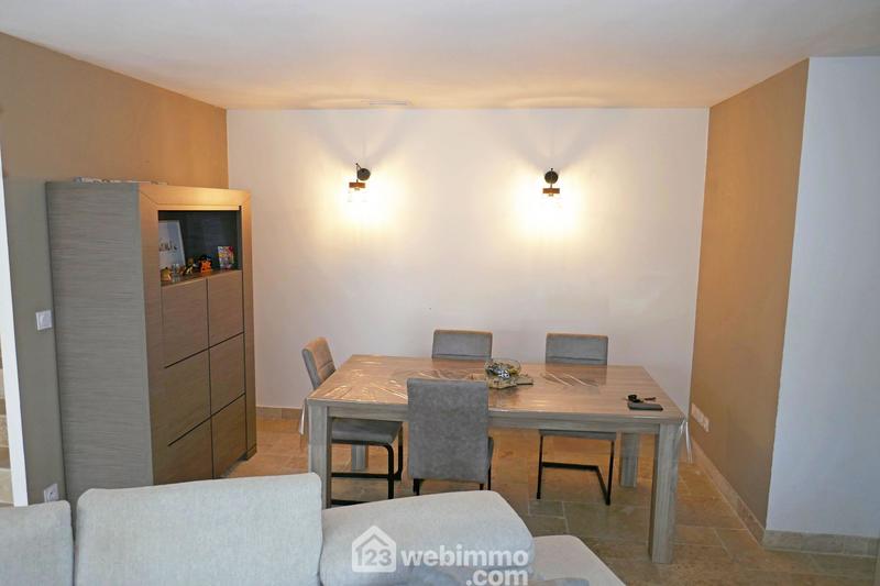 Villa - 90 m² - 4 pièces