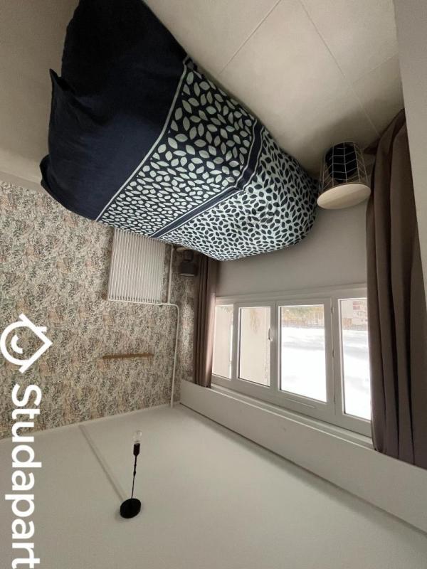 Chambre - 9 m² - 1 pièce