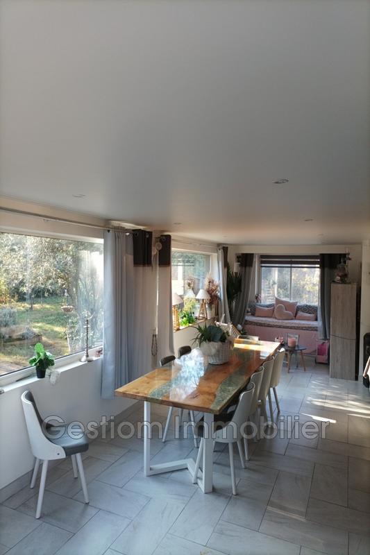 Villa - 212 m² - 6 pièces