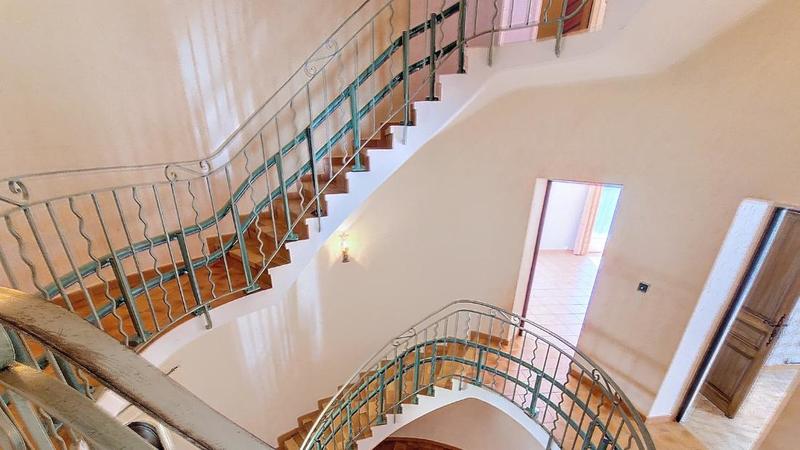 Villa - 159 m² - 10 pièces