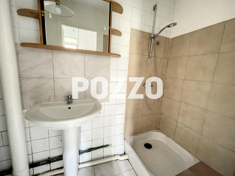 Immeuble - 7 pièces