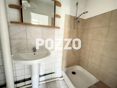 Immeuble - 7 pièces