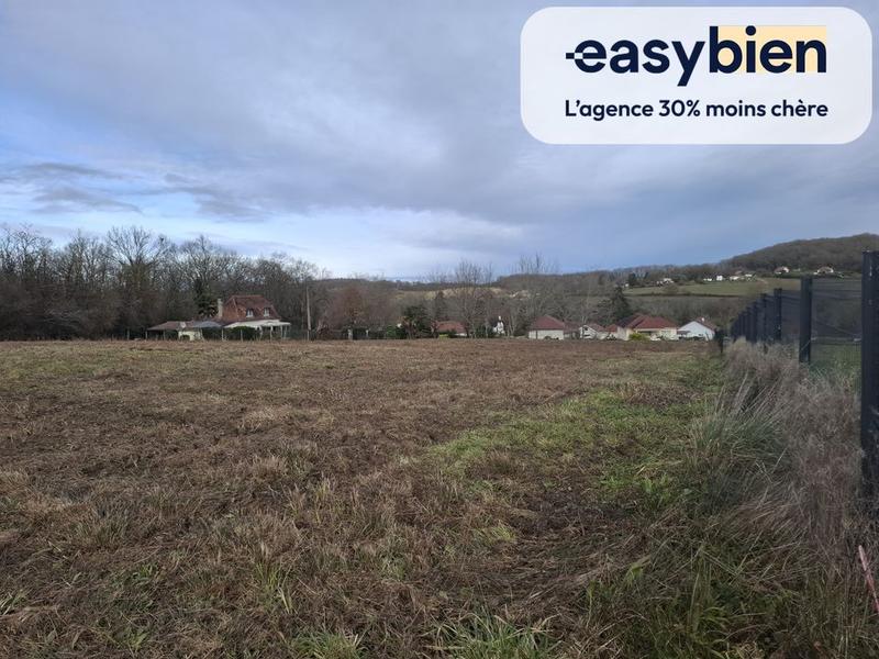 Terrain constructible - 2 298 m²