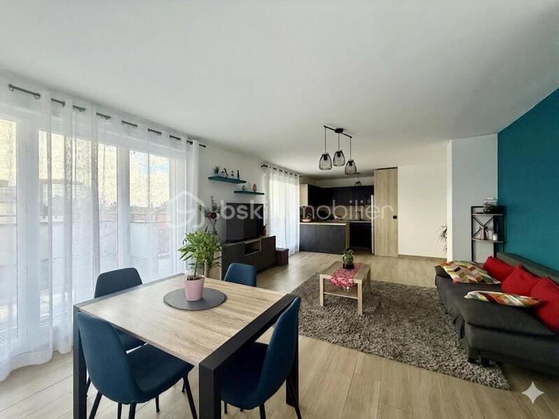 Appartement - 90 m² - 4 pièces