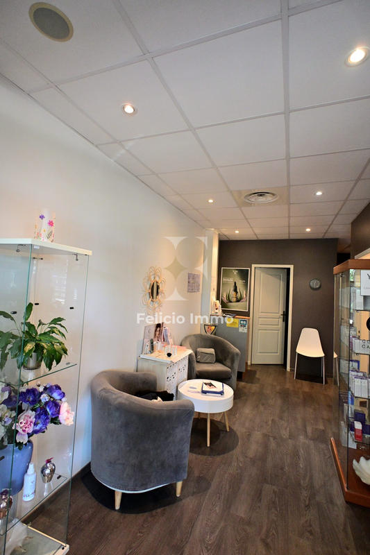 Fonds de commerce - Local commercial - 48 m²