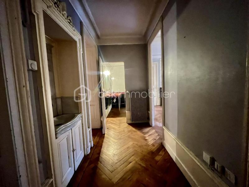 Appartement ancien - 79 m² - 4 pièces