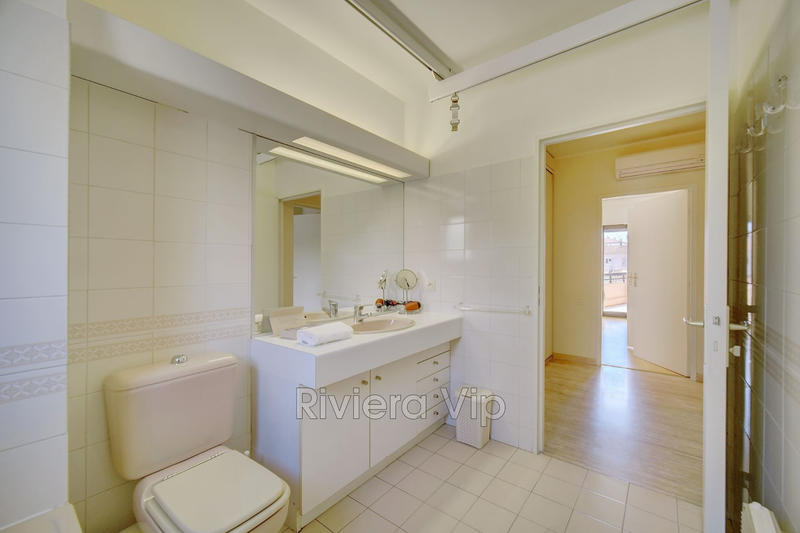 Appartement - 86 m² - 4 pièces