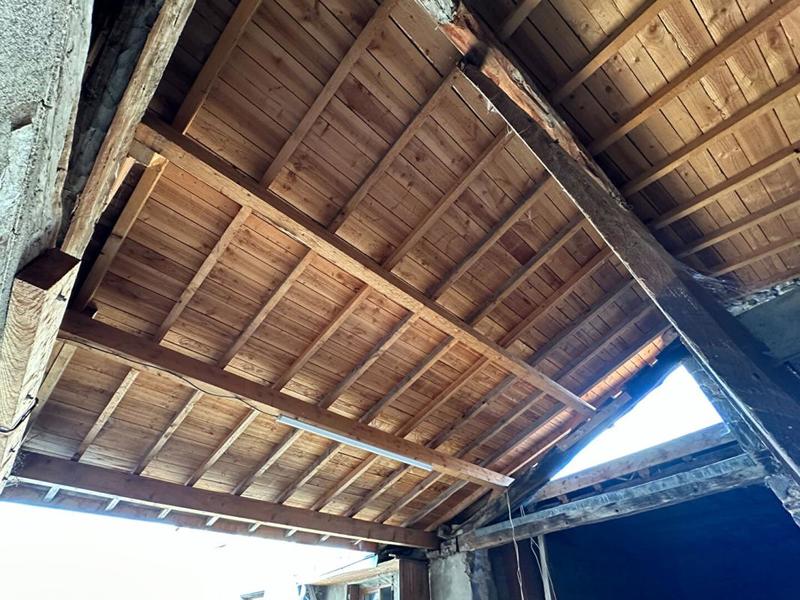 Fonds de commerce - Local commercial - 220 m²