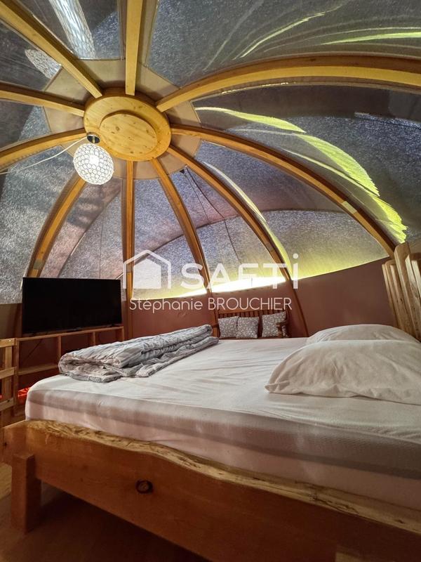 Maison - 165 m² - 9 pièces