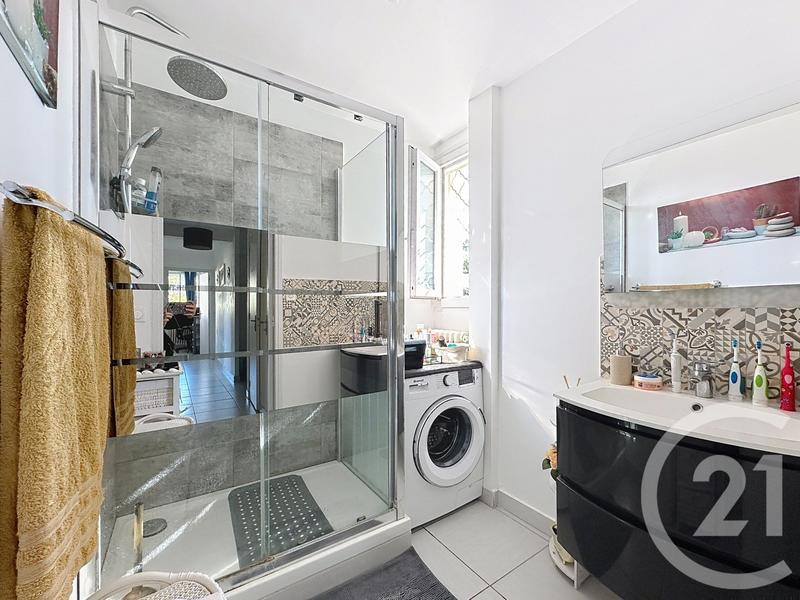 Appartement - 90 m² - 5 pièces