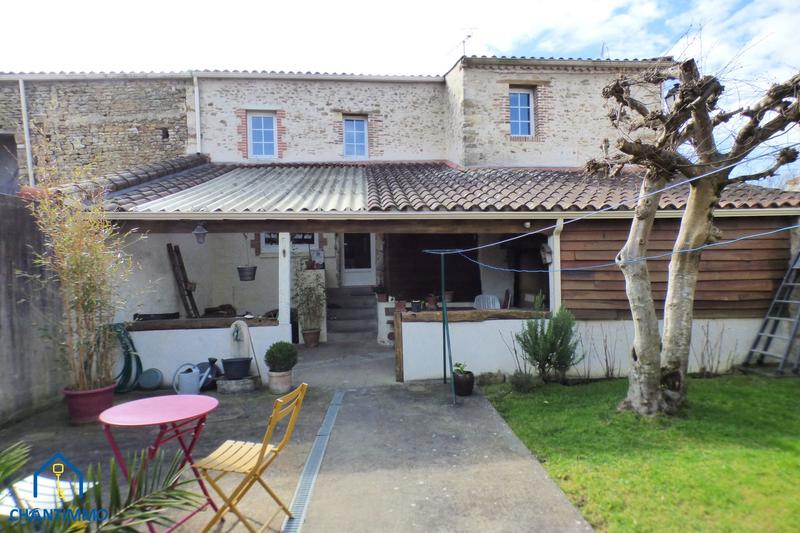 Maison ancienne - 170 m² - 7 pièces