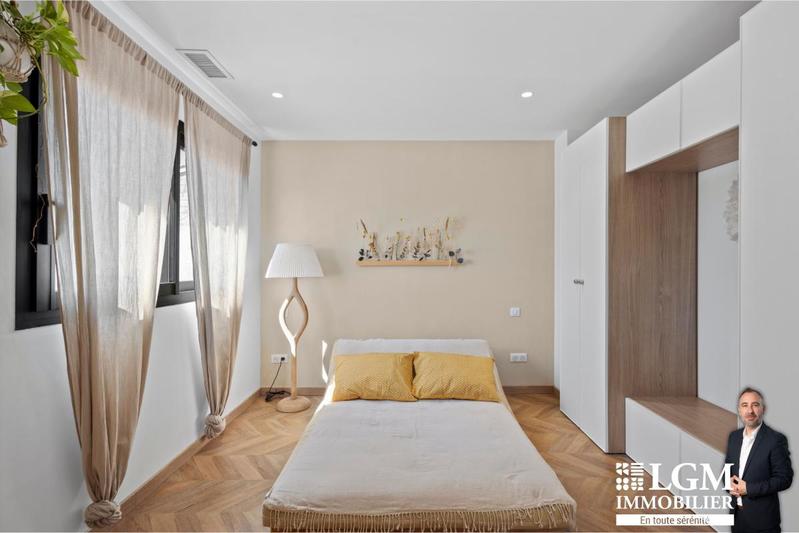 Maison - 182 m² - 5 pièces