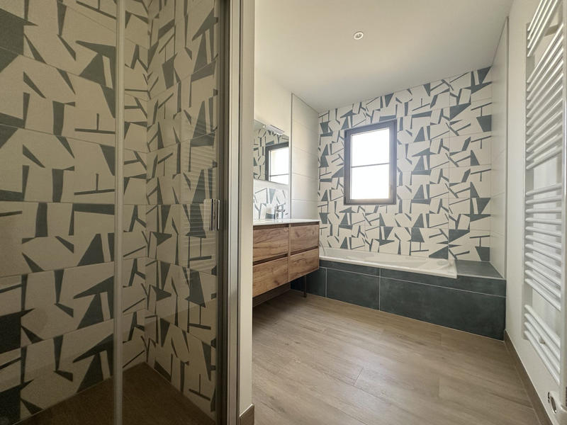 Maison - 158 m² - 7 pièces