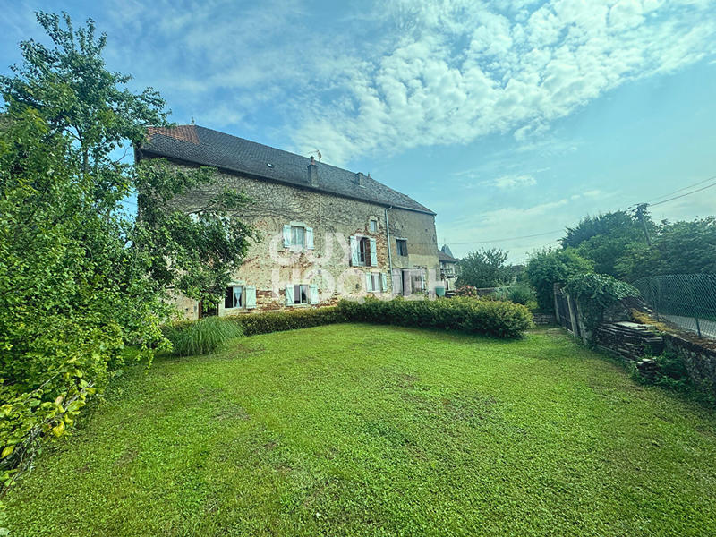 Maison - 263 m² - 6 pièces