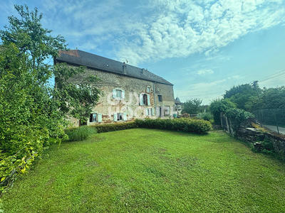 Maison - 263 m² - 6 pièces
