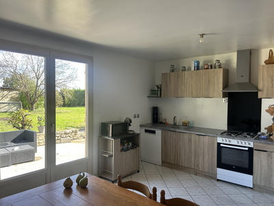 Maison - 99 m² - 5 pièces