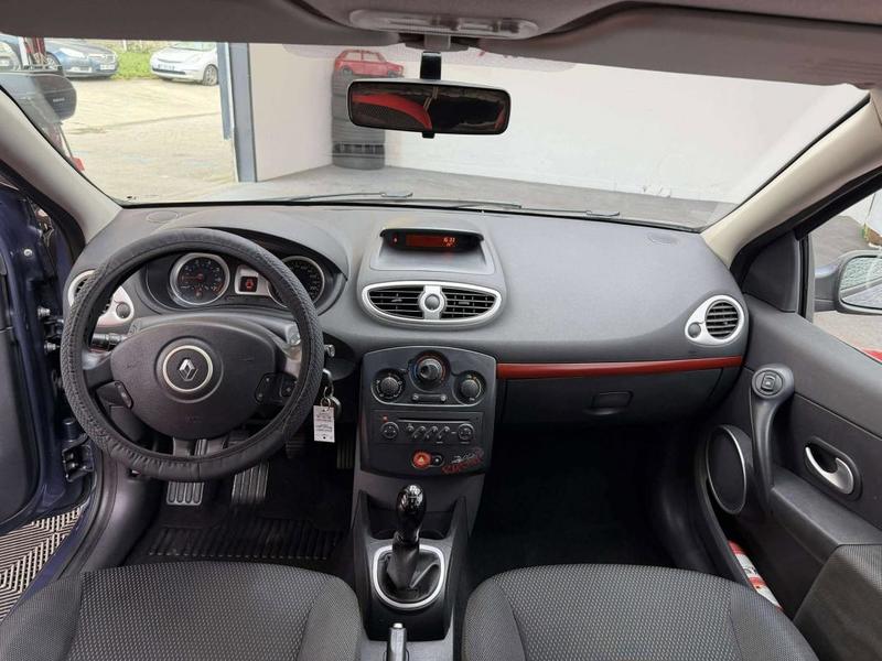 Renault Clio III 1.2i 101cv Rip Curl