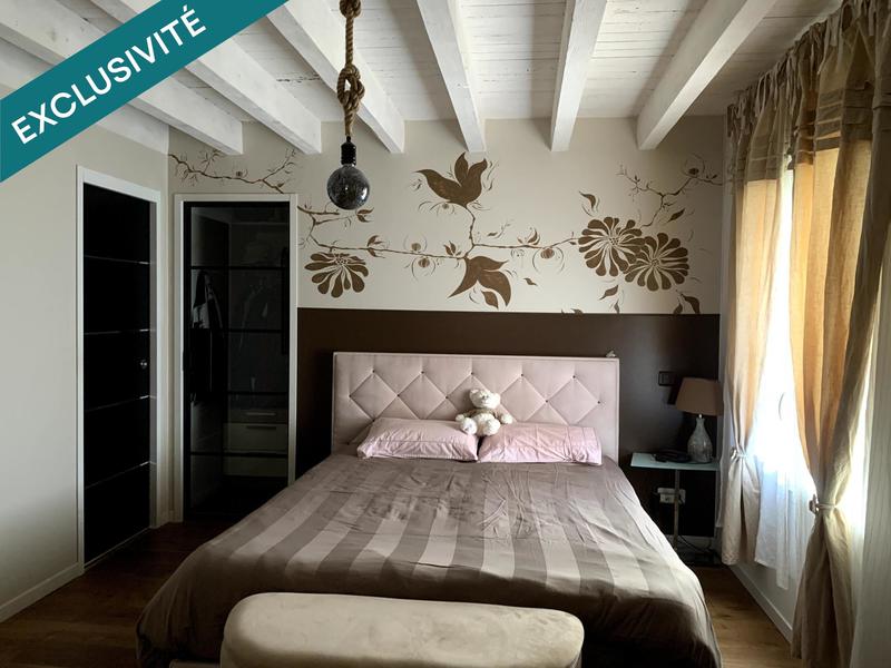 Maison - 310 m² - 7 pièces