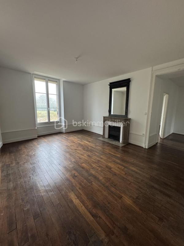 Maison ancienne - 261 m² - 10 pièces