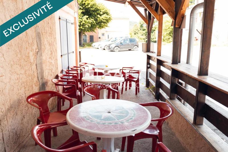 Local commercial - 216 m² - 10 pièces