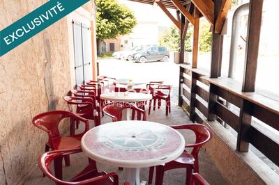 Local commercial - 216 m² - 10 pièces