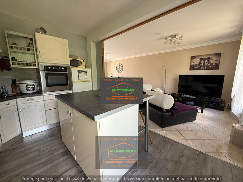 Maison - 97 m² - 6 pièces