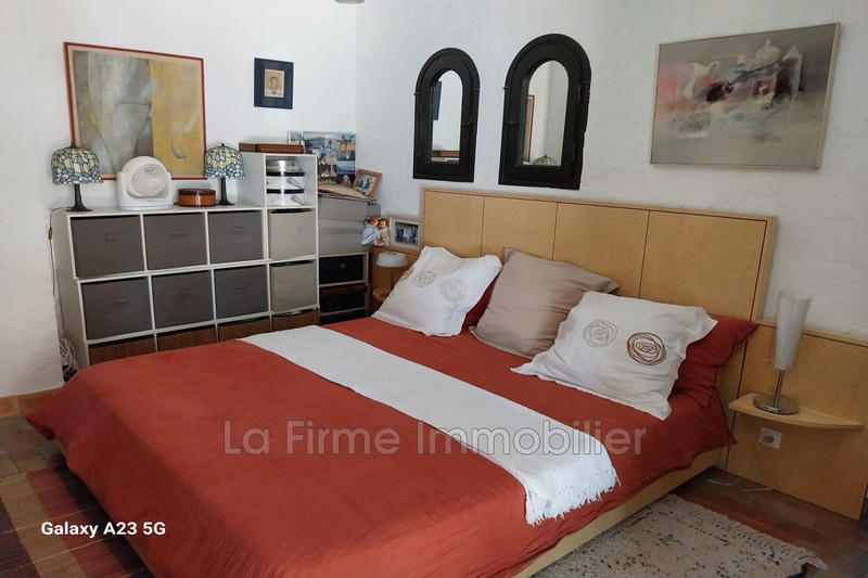 Propriété - 190 m² - 4 pièces