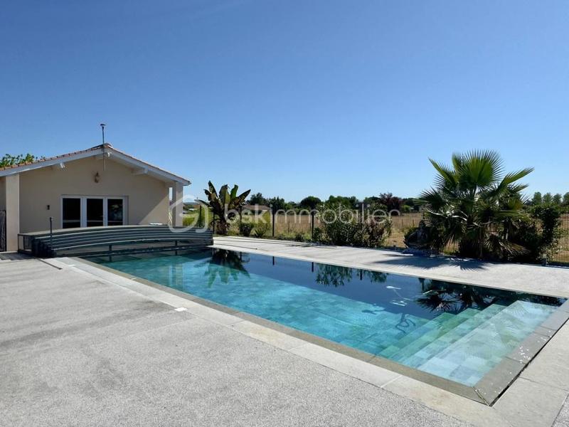 Maison - 190 m² - 5 pièces