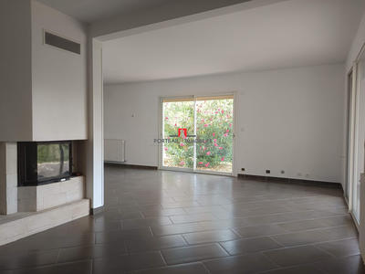 Maison traditionnelle - 175 m² - 6 pièces