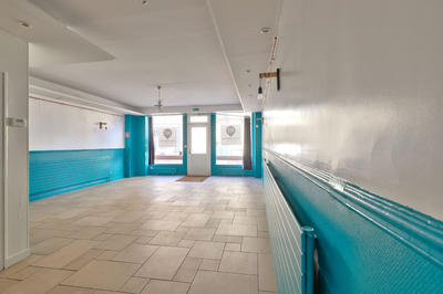 Local commercial - 83 m²