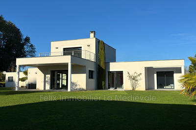 Villa - 255 m² - 5 pièces