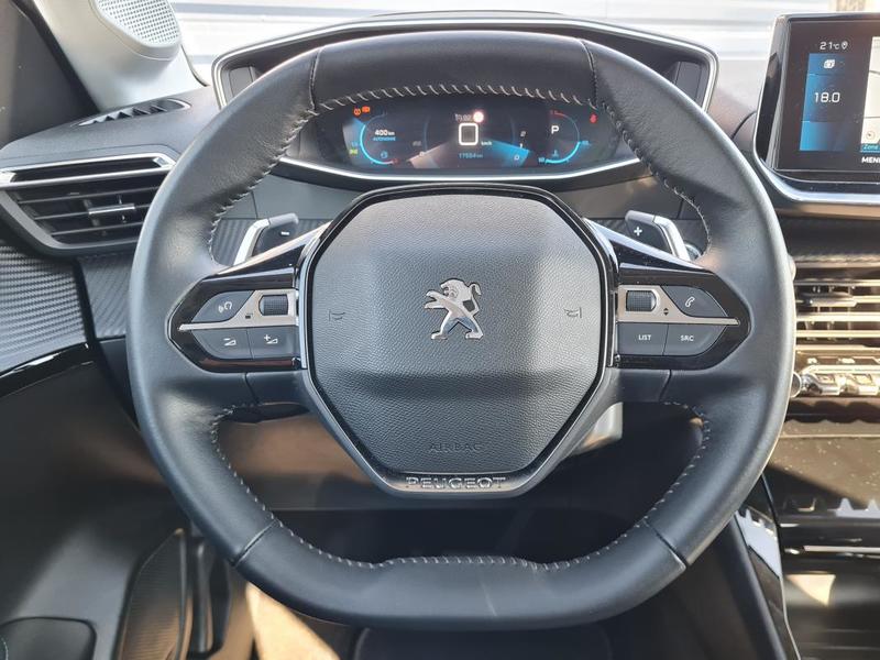 Peugeot 208 Eat8 Allure 130 "Camera, 17559km"