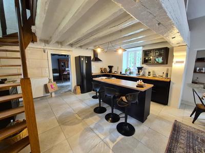 Propriété - 163 m² - 6 pièces